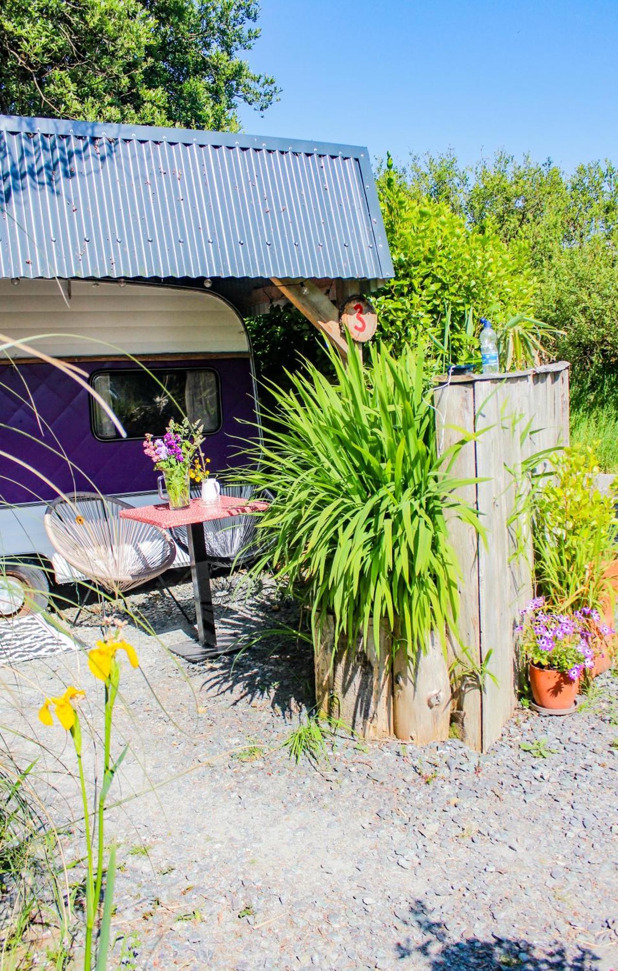 Отель Retro Caravans At Valentia Island Escape Chapeltown Экстерьер фото